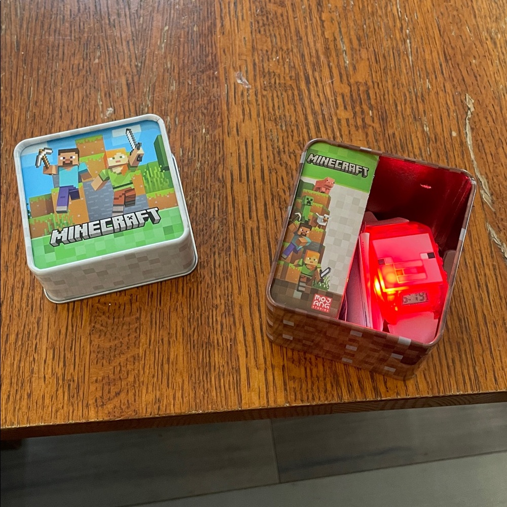 Minecraft Kids Digital Watch - Picture 2 of 5